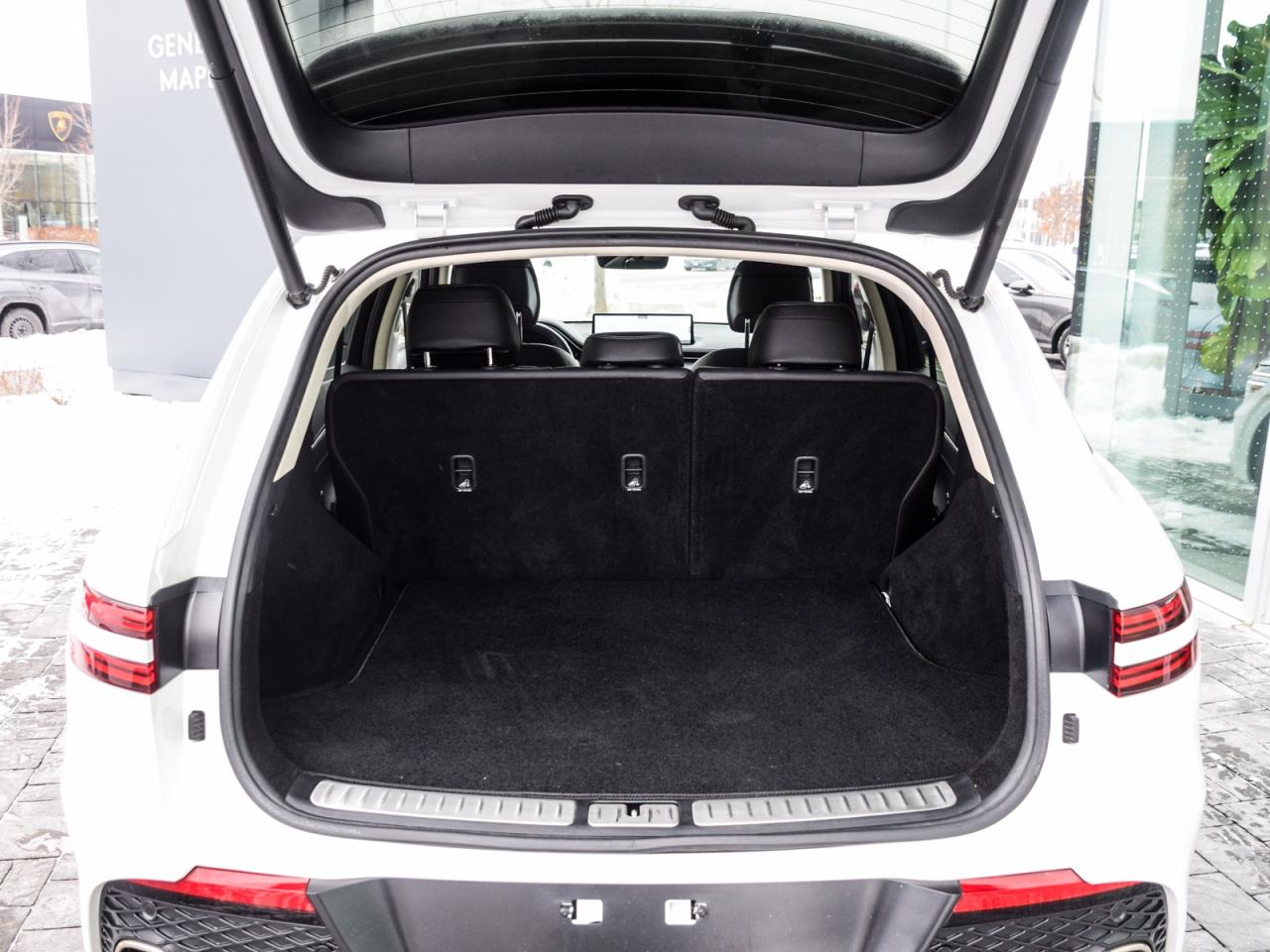 2022 Genesis GV70 2.5T Advanced AWD *1Owner/No Accident Records* Photo