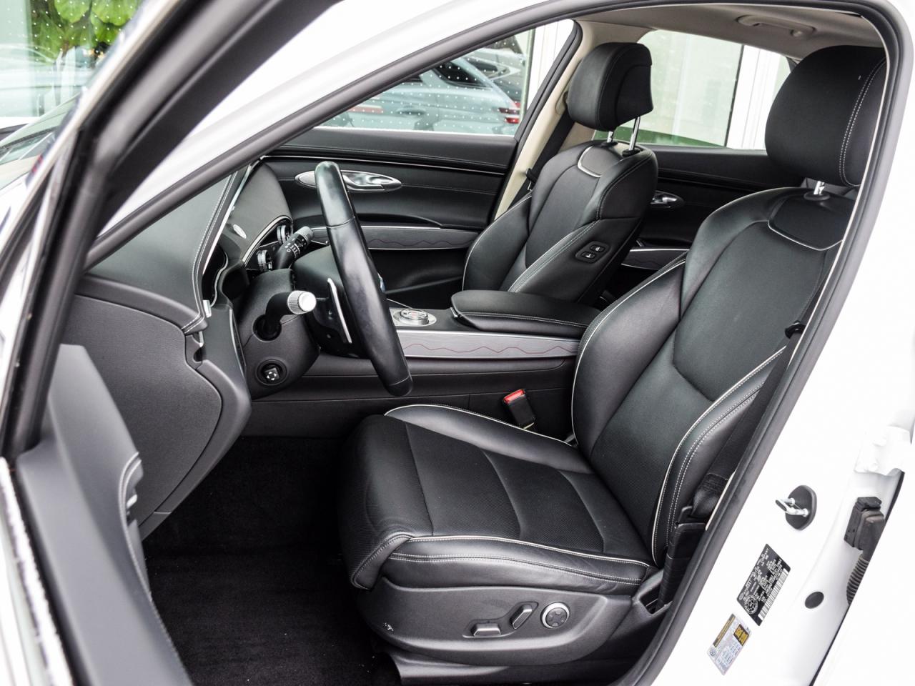 2022 Genesis GV70 2.5T Advanced AWD *1Owner/No Accident Records* Photo