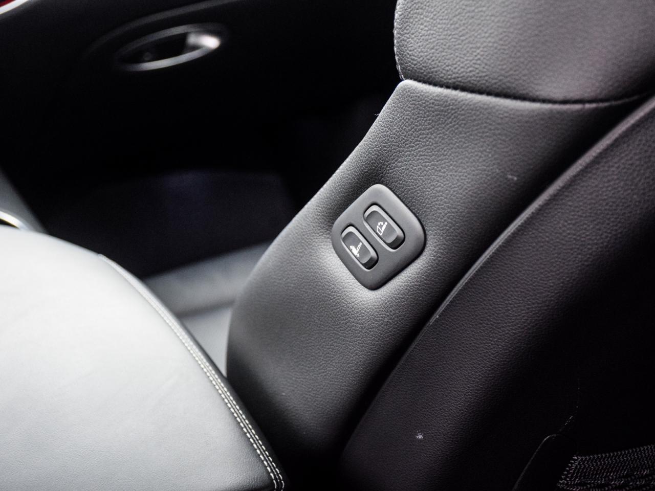 2022 Genesis GV70 2.5T Advanced AWD *1Owner/No Accident Records* Photo