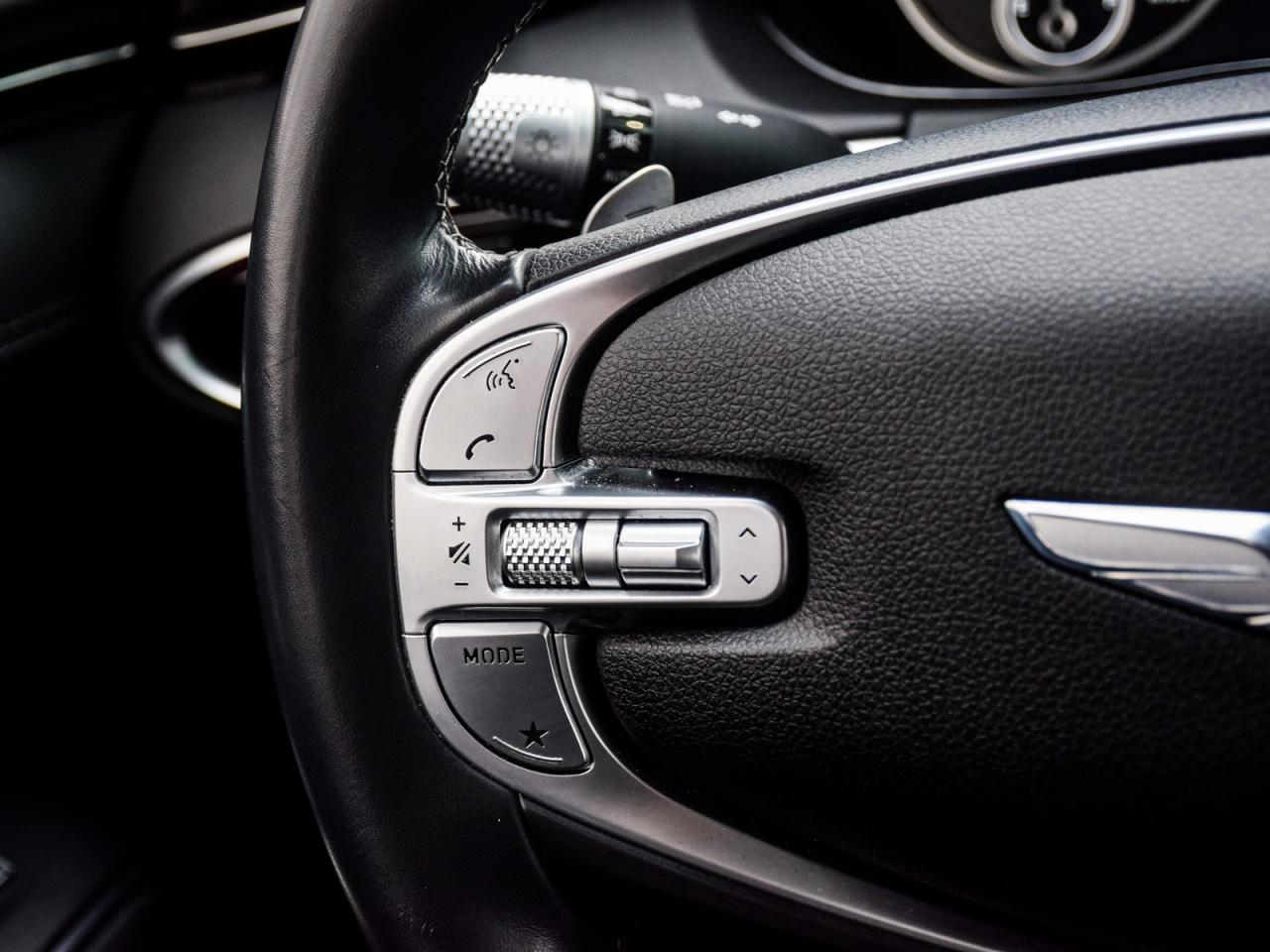 2022 Genesis GV70 2.5T Advanced AWD *1Owner/No Accident Records* Photo