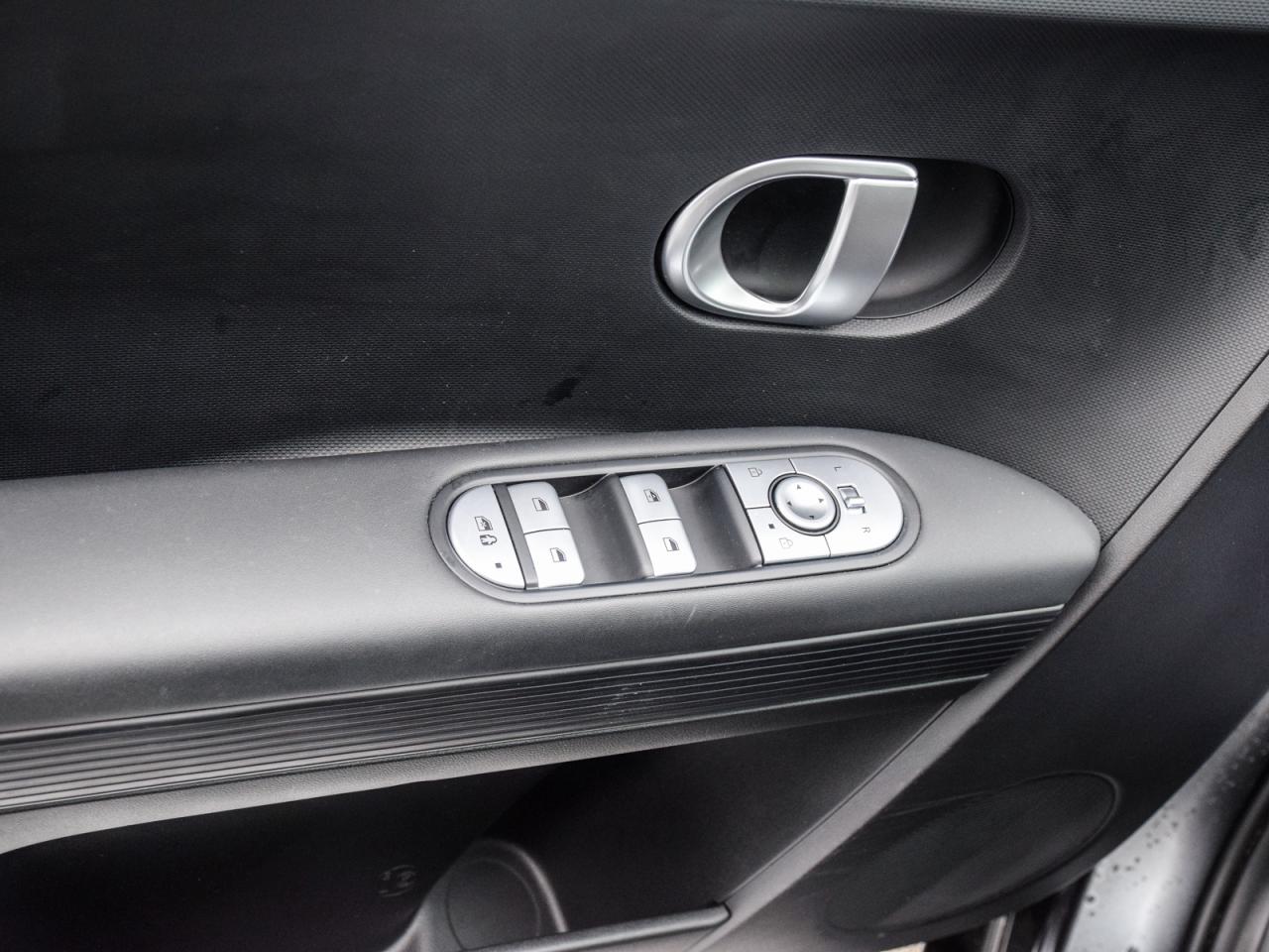 2023 Hyundai IONIQ 5 Long Range AWD   1owner, LOW KMS, NO GAS Photo