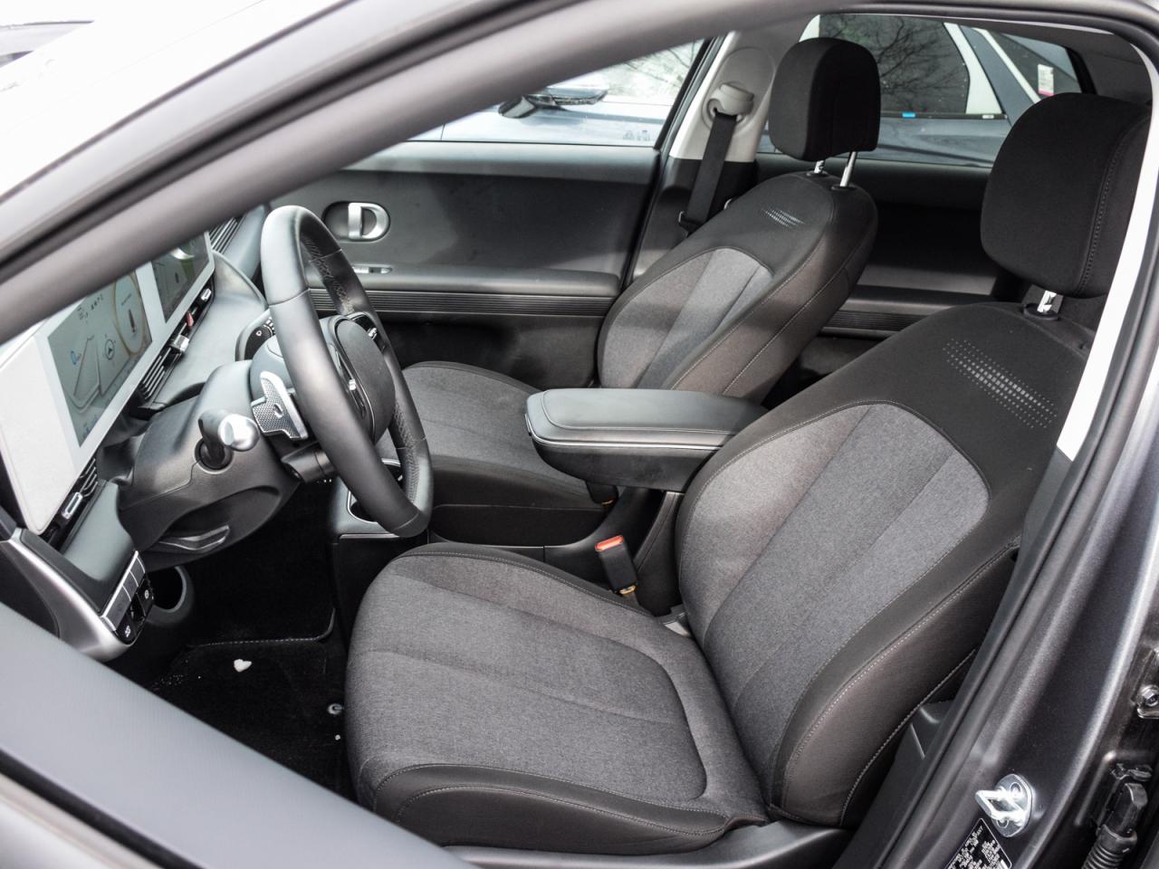 2023 Hyundai IONIQ 5 DONT PAY FOR 90 DAYS   AWD   1owner, LOW KMS, Photo