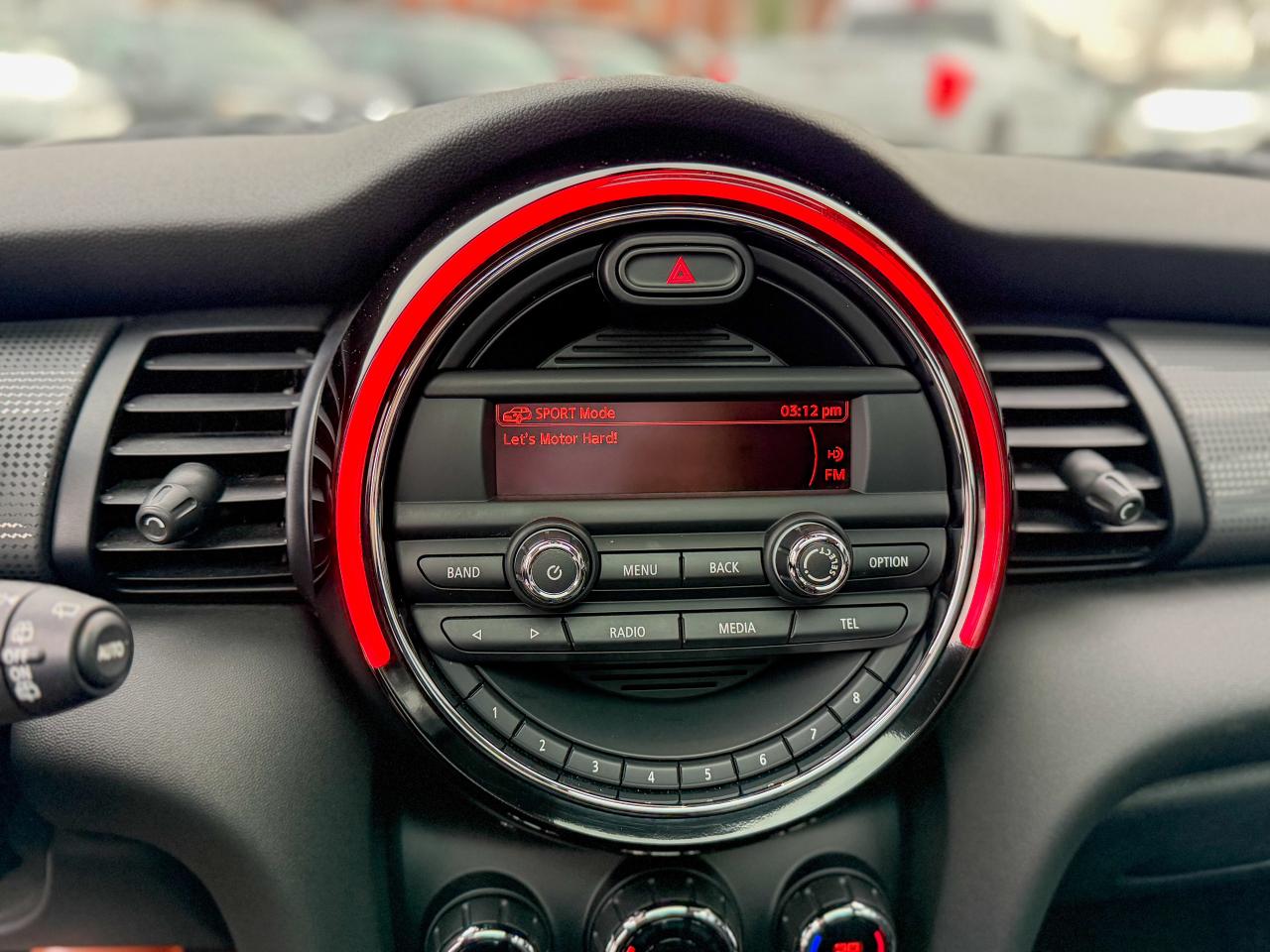 2016 MINI Cooper Hardtop LOW KM/ROOF/NO ACCIDENTS/4 DOORS/FUEL EFFICIENT Photo