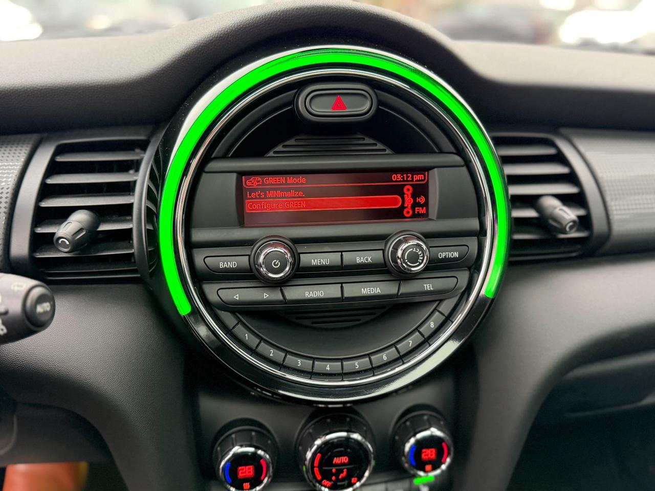 2016 MINI Cooper Hardtop LOW KM/ROOF/NO ACCIDENTS/4 DOORS/FUEL EFFICIENT Photo