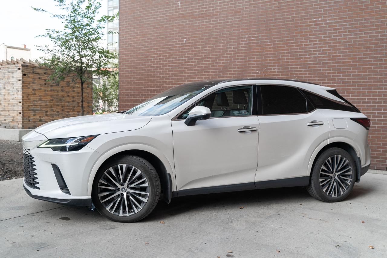 2023 Lexus RX 350h Ultra Luxury Fuel Sipper Safety Certified Photo2