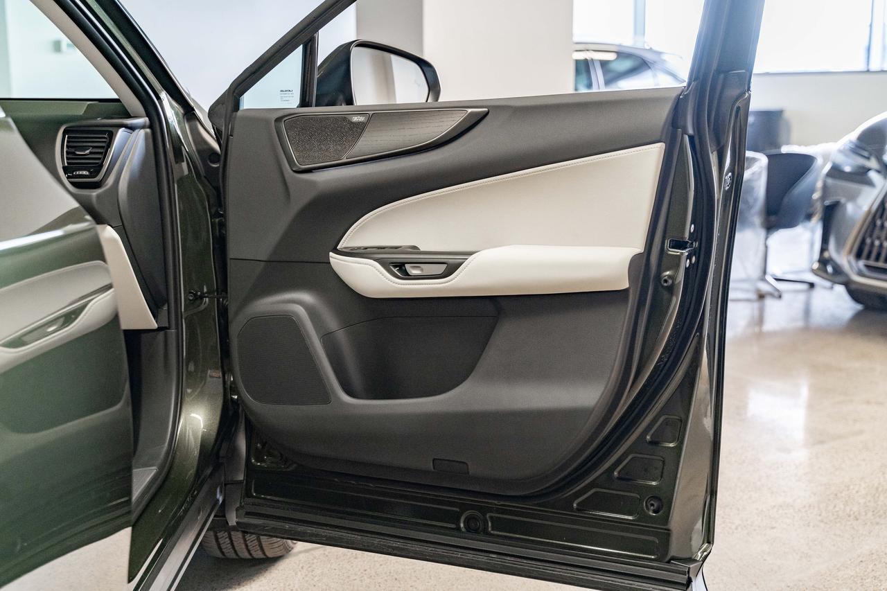 2025 Lexus NX Executive Pkg Nori Green on Macadamia Photo