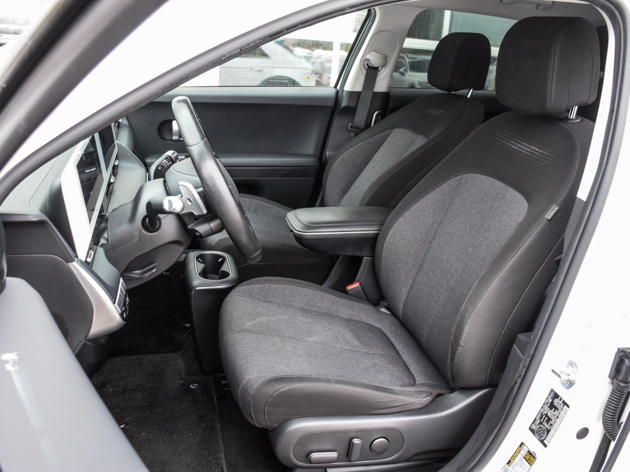 2022 Hyundai IONIQ 5 Long Range RWD  1owner, No Accidents, Full Service Photo