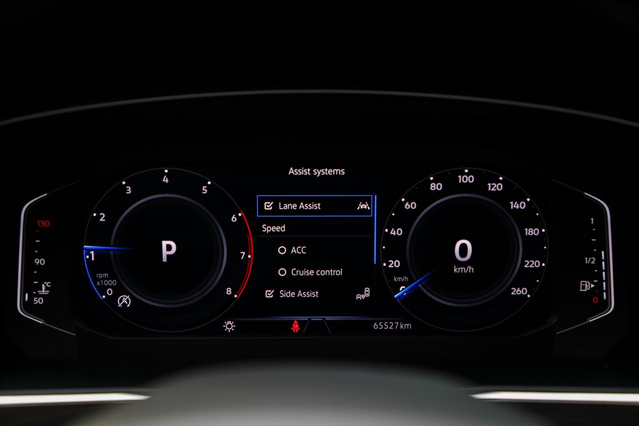 2024 Volkswagen Tiguan COMFORTLINE AWD PANOROOF ADAPTIVCRUZ CARPLY LEATHR Photo