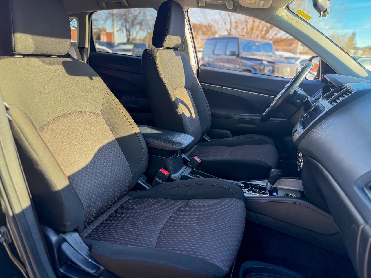 2018 Mitsubishi RVR SE-AWD/ LOW KM/CAMERA/2L/NO ACCIDENTS/HEATED SEATS Photo