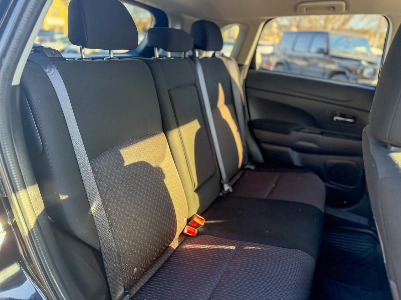 2018 Mitsubishi RVR SE-AWD/ LOW KM/CAMERA/2L/NO ACCIDENTS/HEATED SEATS Photo