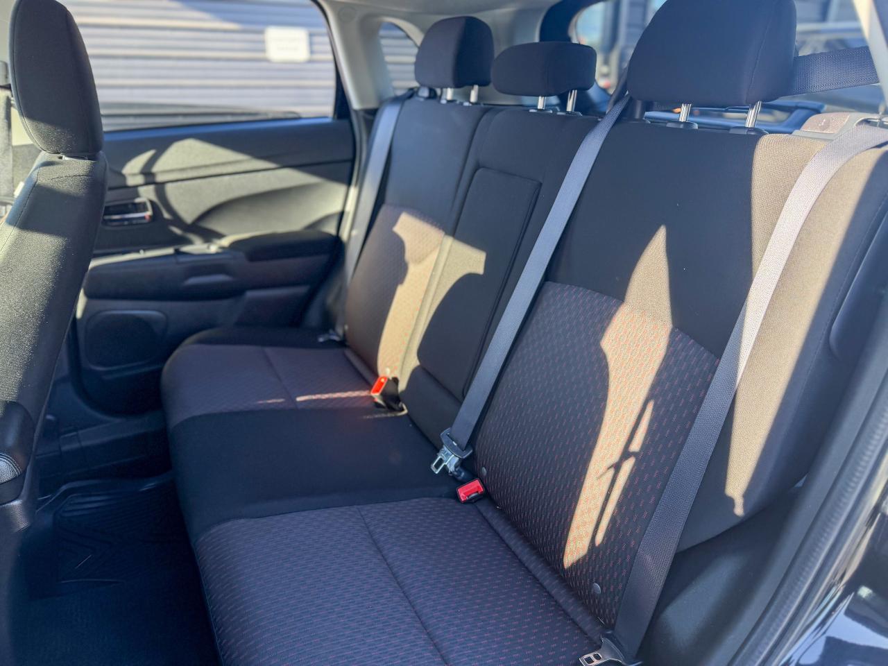 2018 Mitsubishi RVR SE-AWD/ LOW KM/CAMERA/2L/NO ACCIDENTS/HEATED SEATS Photo