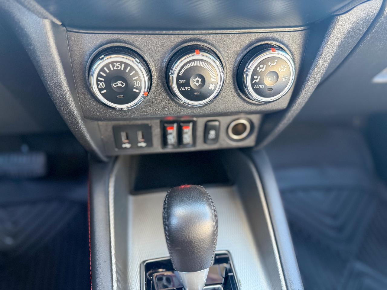 2018 Mitsubishi RVR SE-AWD/ LOW KM/CAMERA/2L/NO ACCIDENTS/HEATED SEATS Photo