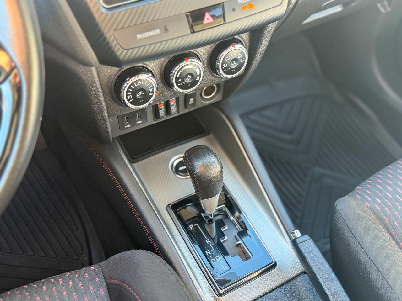 2018 Mitsubishi RVR SE-AWD/ LOW KM/CAMERA/2L/NO ACCIDENTS/HEATED SEATS Photo