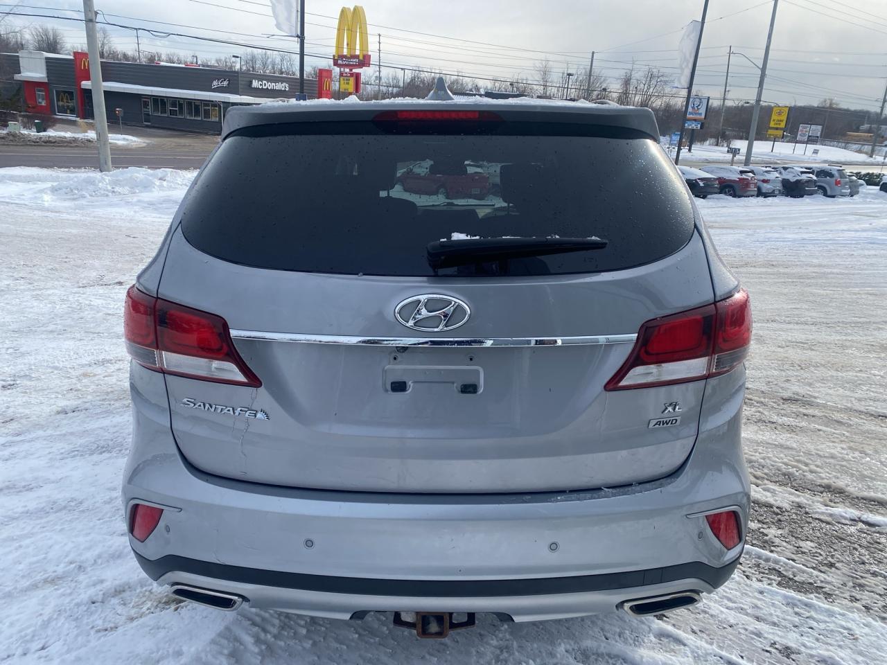 2018 Hyundai Santa Fe XL AWD Premium Photo