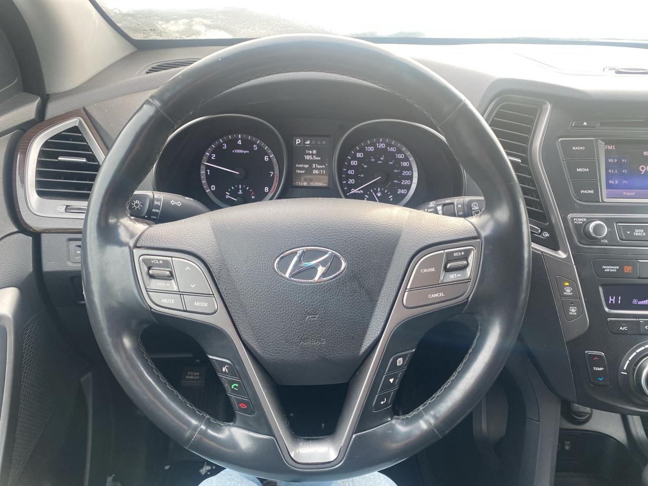 2018 Hyundai Santa Fe XL AWD Premium Photo