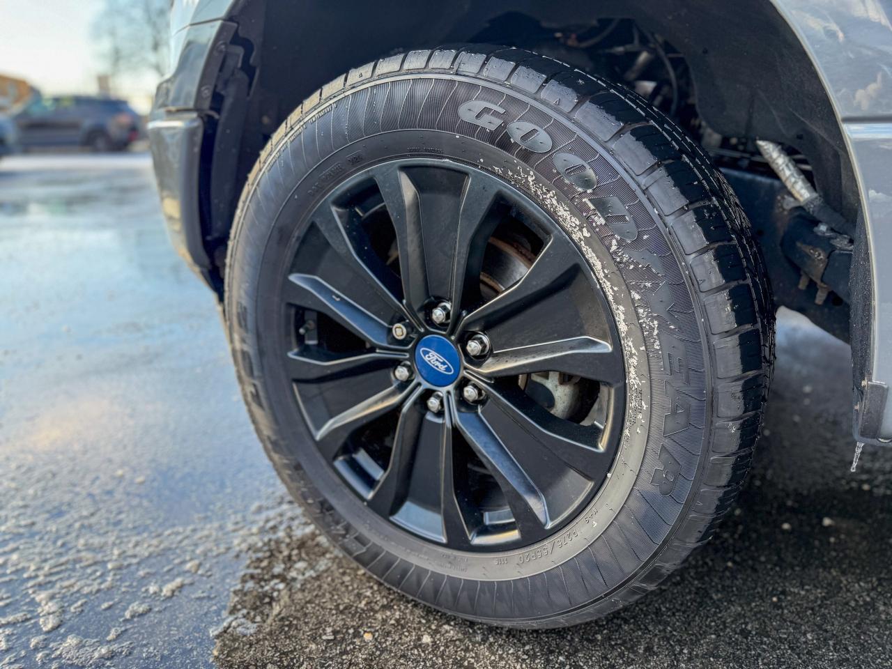 2020 Ford F-150 XL-4WD/SuperCrew/SXT SPORT/CAMERA/2.7L/5.5" BOX Photo4