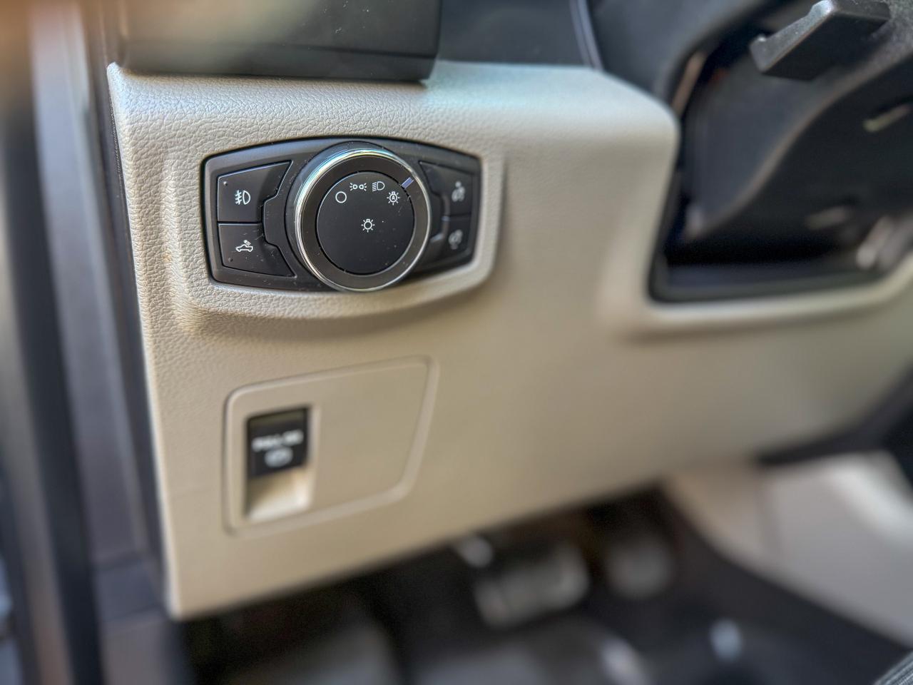 2020 Ford F-150 XL-4WD/SuperCrew/SXT SPORT/CAMERA/2.7L/5.5" BOX Photo