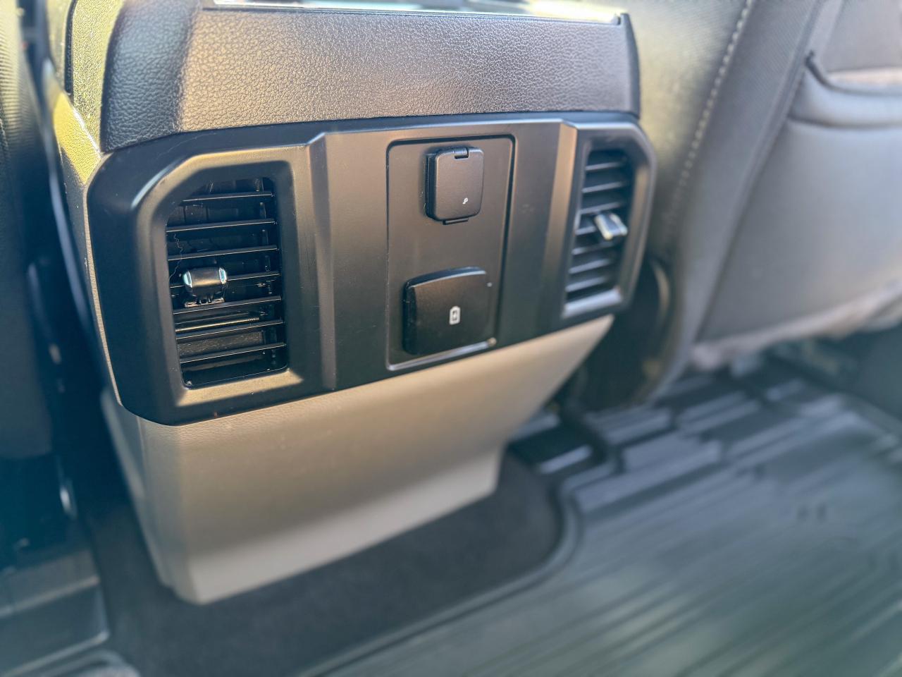 2020 Ford F-150 XL-4WD/SuperCrew/SXT SPORT/CAMERA/2.7L/5.5" BOX Photo