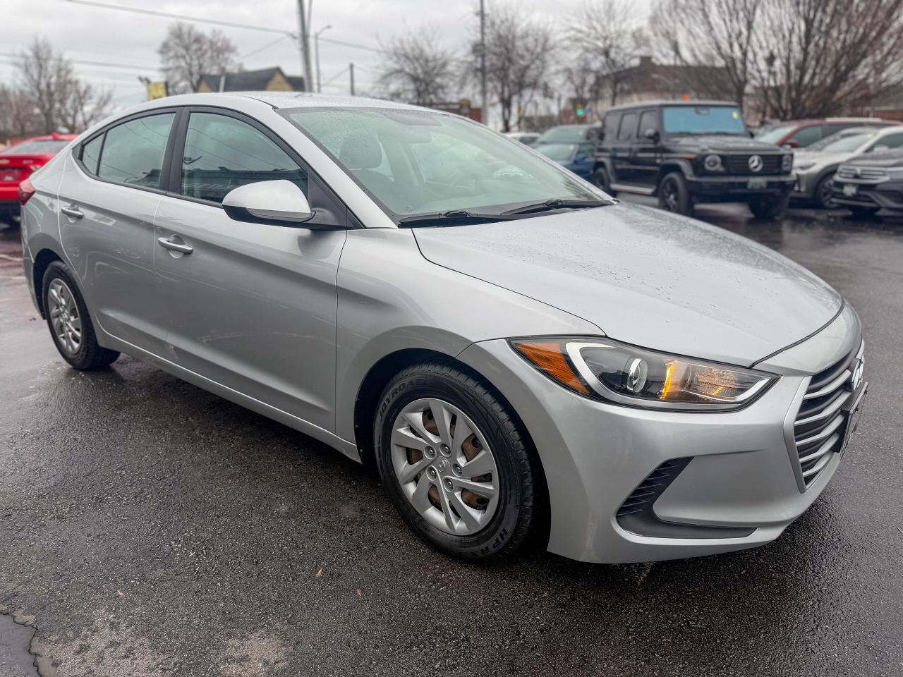 2017 Hyundai Elantra LE/LOW KM/NO ACCIDENTS/HEATED SEATS/FUEL EFFICIENT Photo