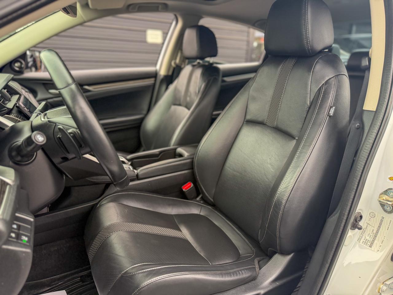 2020 Honda Civic Sedan Touring/NAVI/ROOF/CAMERA/REMOTE/BLACK RIMS/1.5L Photo