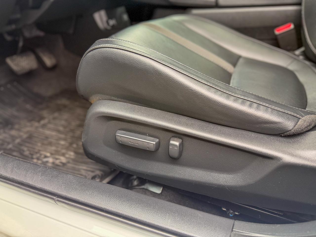 2020 Honda Civic Sedan Touring/NAVI/ROOF/CAMERA/REMOTE/BLACK RIMS/1.5L Photo