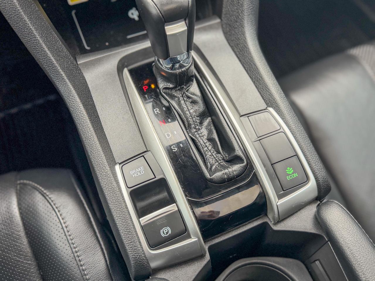 2020 Honda Civic Sedan Touring/NAVI/ROOF/CAMERA/REMOTE/BLACK RIMS/1.5L Photo