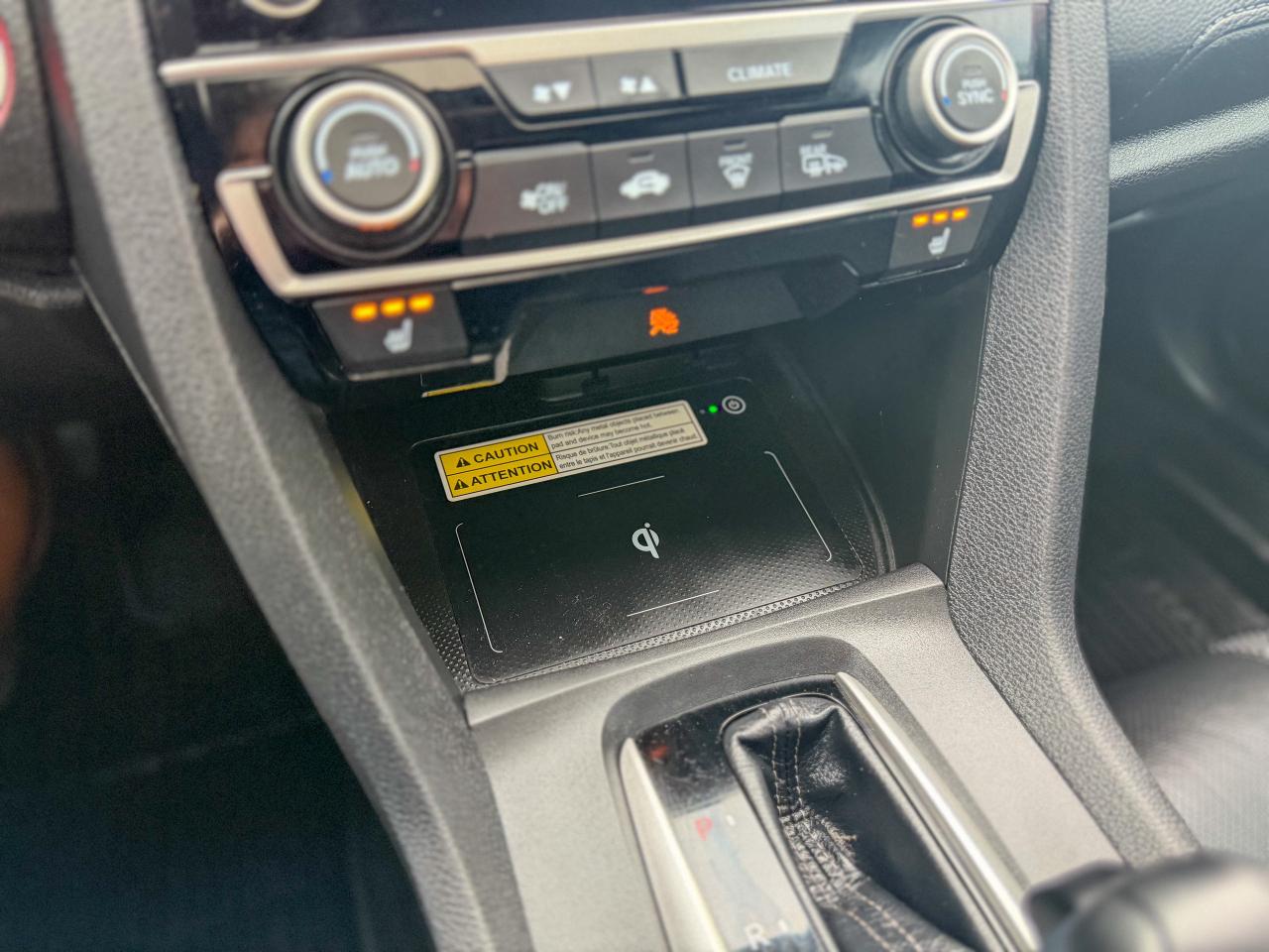 2020 Honda Civic Sedan Touring/NAVI/ROOF/CAMERA/REMOTE/BLACK RIMS/1.5L Photo