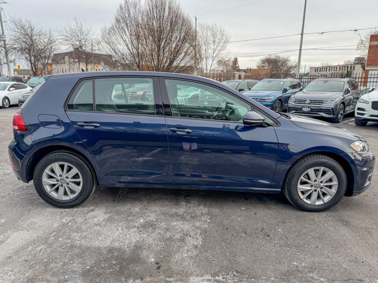 2018 Volkswagen Golf Trendline/LOW KM/CAMERA/1.8L/FULL SERVICE RECORDS Photo