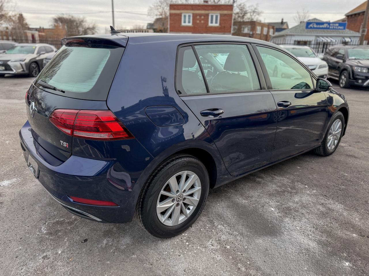 2018 Volkswagen Golf Trendline/LOW KM/CAMERA/1.8L/FULL SERVICE RECORDS Photo