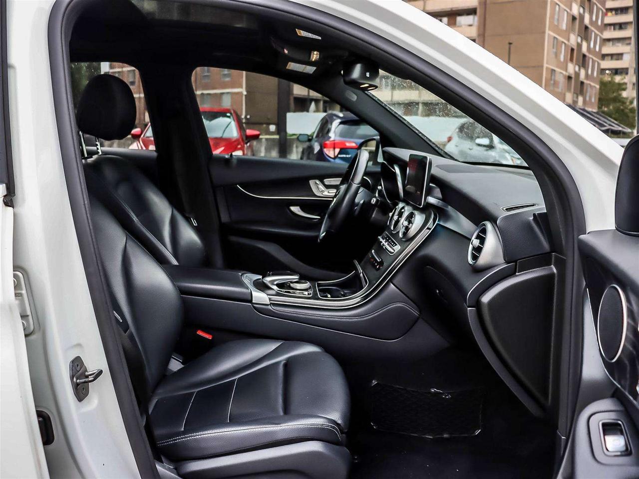 2018 Mercedes-Benz GLC SAFETY CERTIFIED Photo