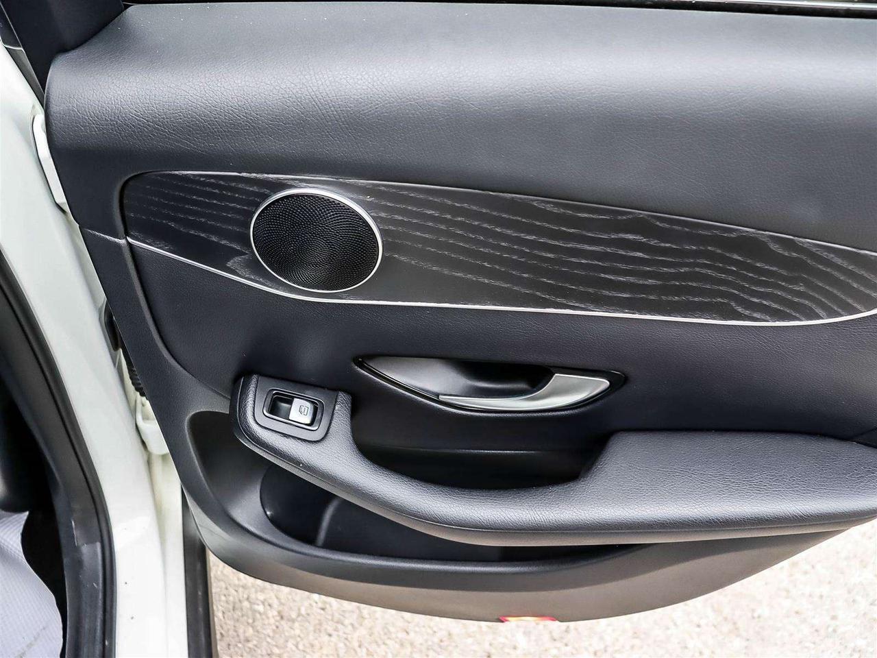 2018 Mercedes-Benz GLC SAFETY CERTIFIED Photo