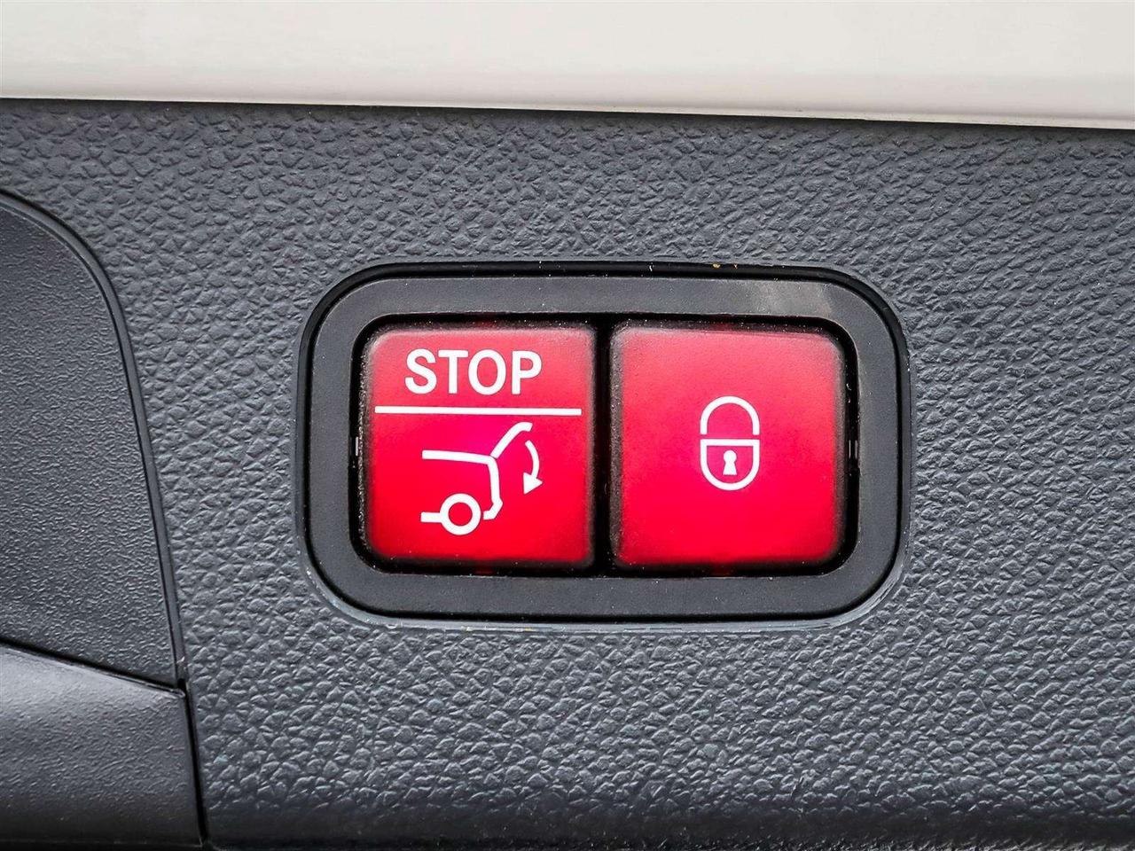 2018 Mercedes-Benz GLC SAFETY CERTIFIED Photo