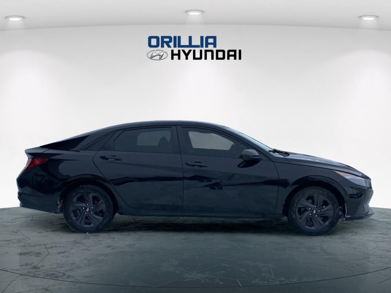 2022 Hyundai Elantra Preferred IVT w/Sun & Tech Package Photo