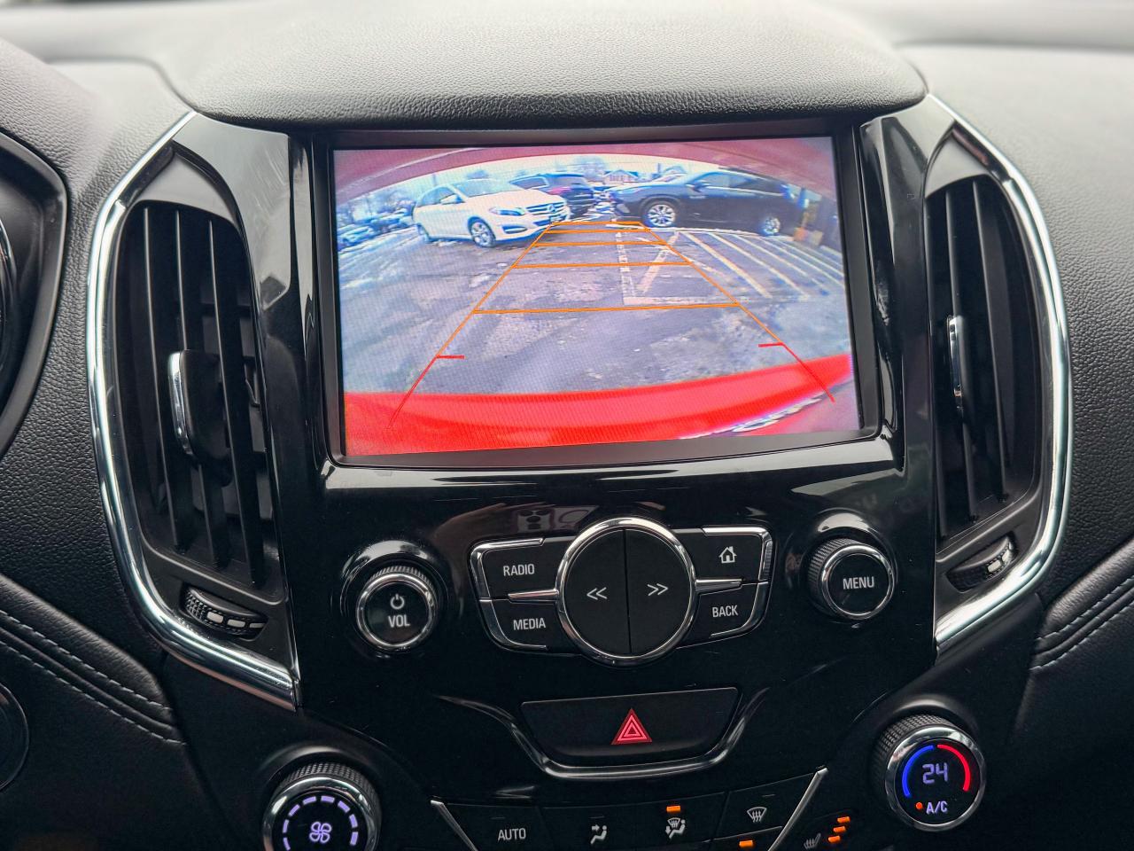 2016 Chevrolet Cruze Premier/NAVI/BSM/REMOTE/ROOF/CAMERA/ACC/LOW KM Photo