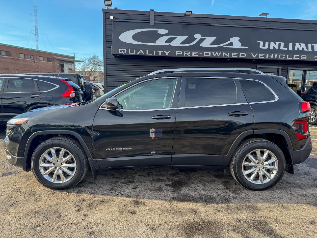 2016 Jeep Cherokee Limited-4WD/NAVI/CAMERA/PANO/REMOTE/LEATHER/2.4 L Photo
