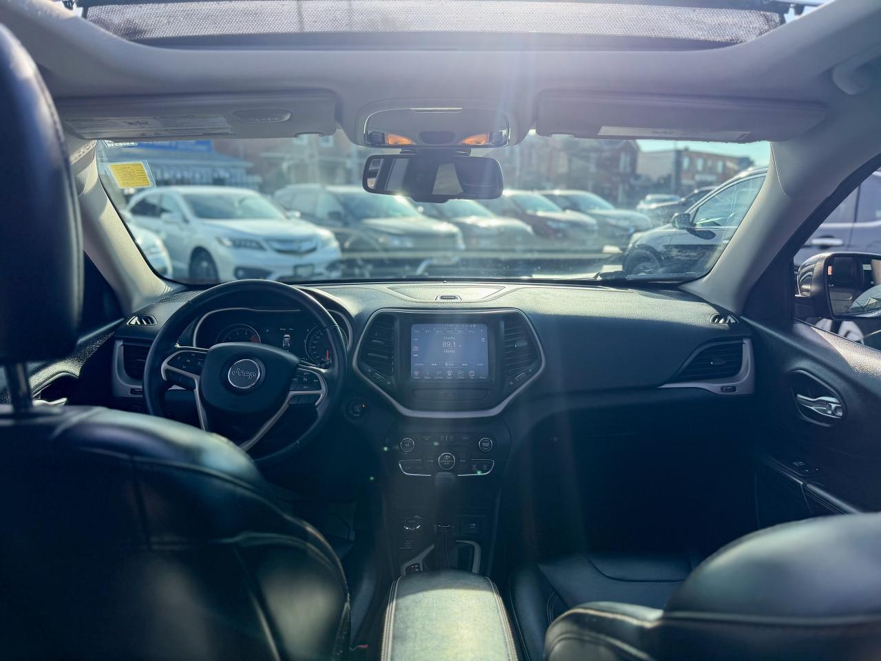 2016 Jeep Cherokee Limited-4WD/NAVI/CAMERA/PANO/REMOTE/LEATHER/2.4 L Photo