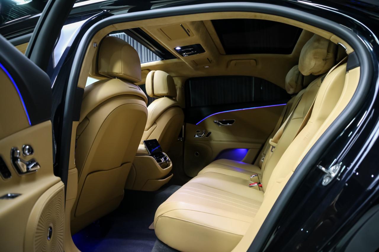 2020 Bentley Flying Spur W12 TOURING SPECIFICATION 626HP  NOACCIDENT TANINT Photo