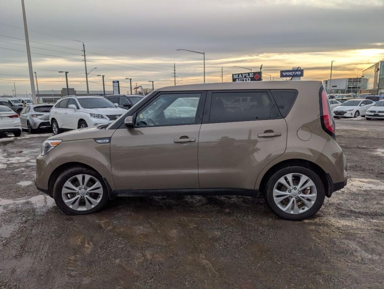 2016 Kia Soul EX   HTD SEATS   BLUETOOTH Photo