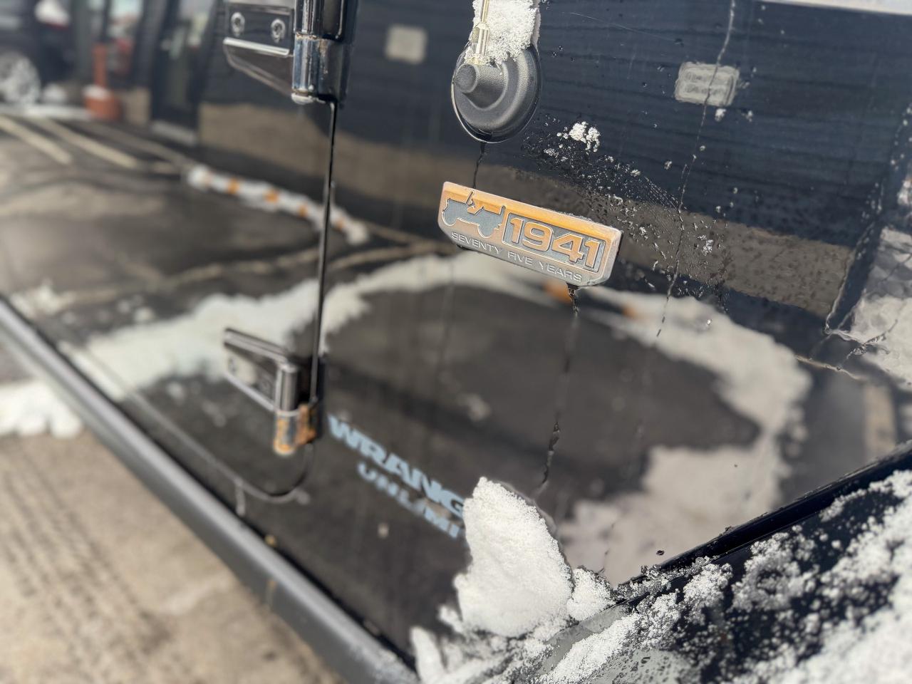 2017 Jeep WRANGLER UNLIMITED 4WD/75th Anniversary/1 OWNER/NAVI/HARD TOP/REMOTE Photo