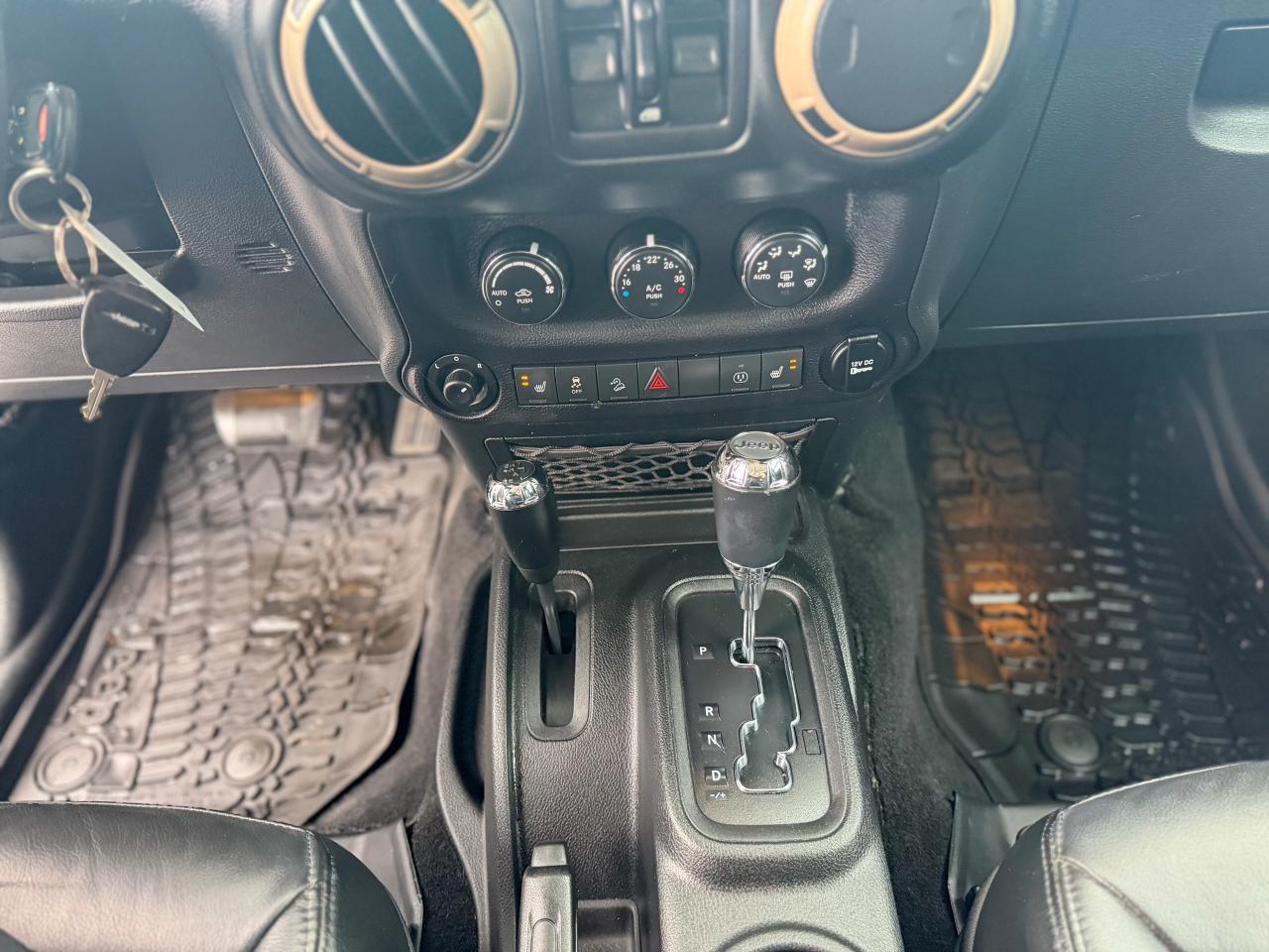 2017 Jeep WRANGLER UNLIMITED 4WD/75th Anniversary/1 OWNER/NAVI/HARD TOP/REMOTE Photo