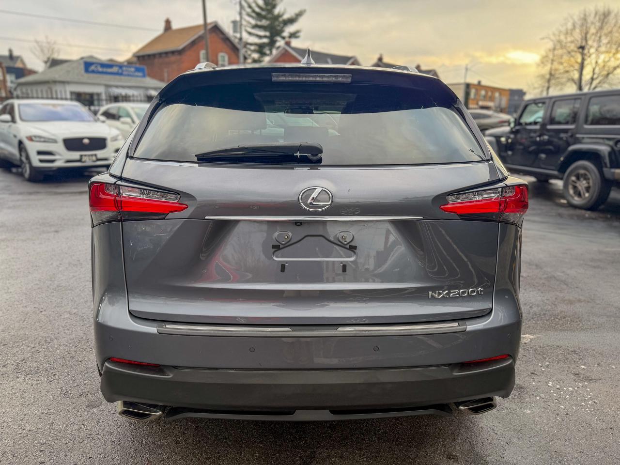 2017 Lexus NX 200t AWD/NAVI/BSM/CAMERA/ROOF/LANE ASSIST/NO ACCIDENTS Photo