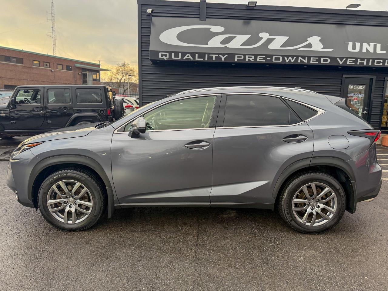 2017 Lexus NX 200t AWD/NAVI/BSM/CAMERA/ROOF/LANE ASSIST/NO ACCIDENTS Photo