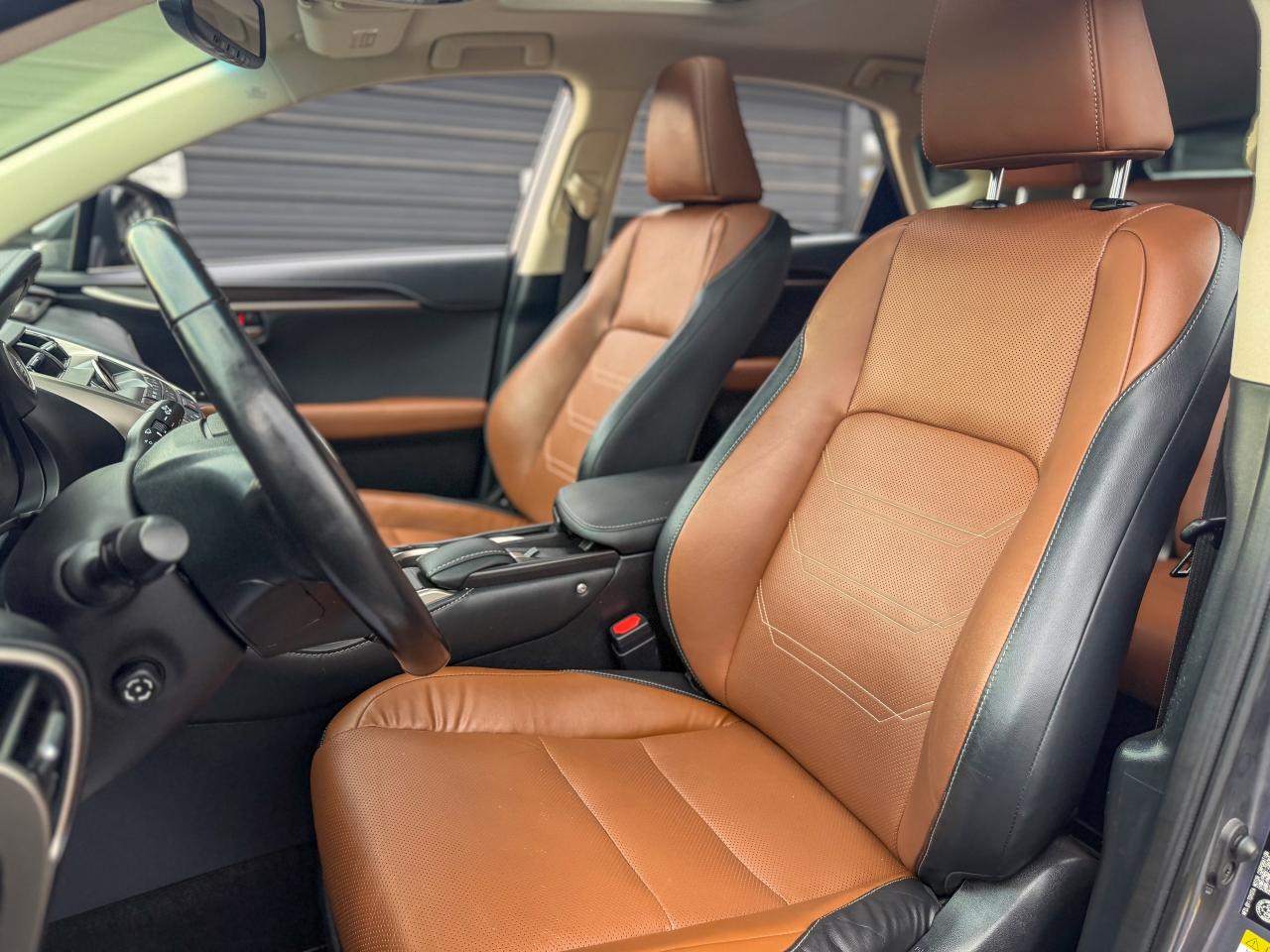 2017 Lexus NX 200t AWD/NAVI/BSM/CAMERA/ROOF/LANE ASSIST/NO ACCIDENTS Photo