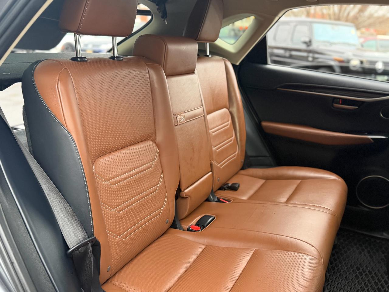 2017 Lexus NX 200t AWD/NAVI/BSM/CAMERA/ROOF/LANE ASSIST/NO ACCIDENTS Photo