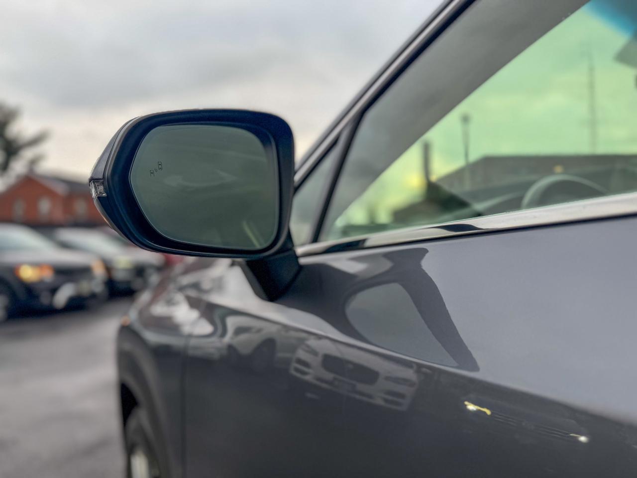 2017 Lexus NX 200t AWD/NAVI/BSM/CAMERA/ROOF/LANE ASSIST/NO ACCIDENTS Photo