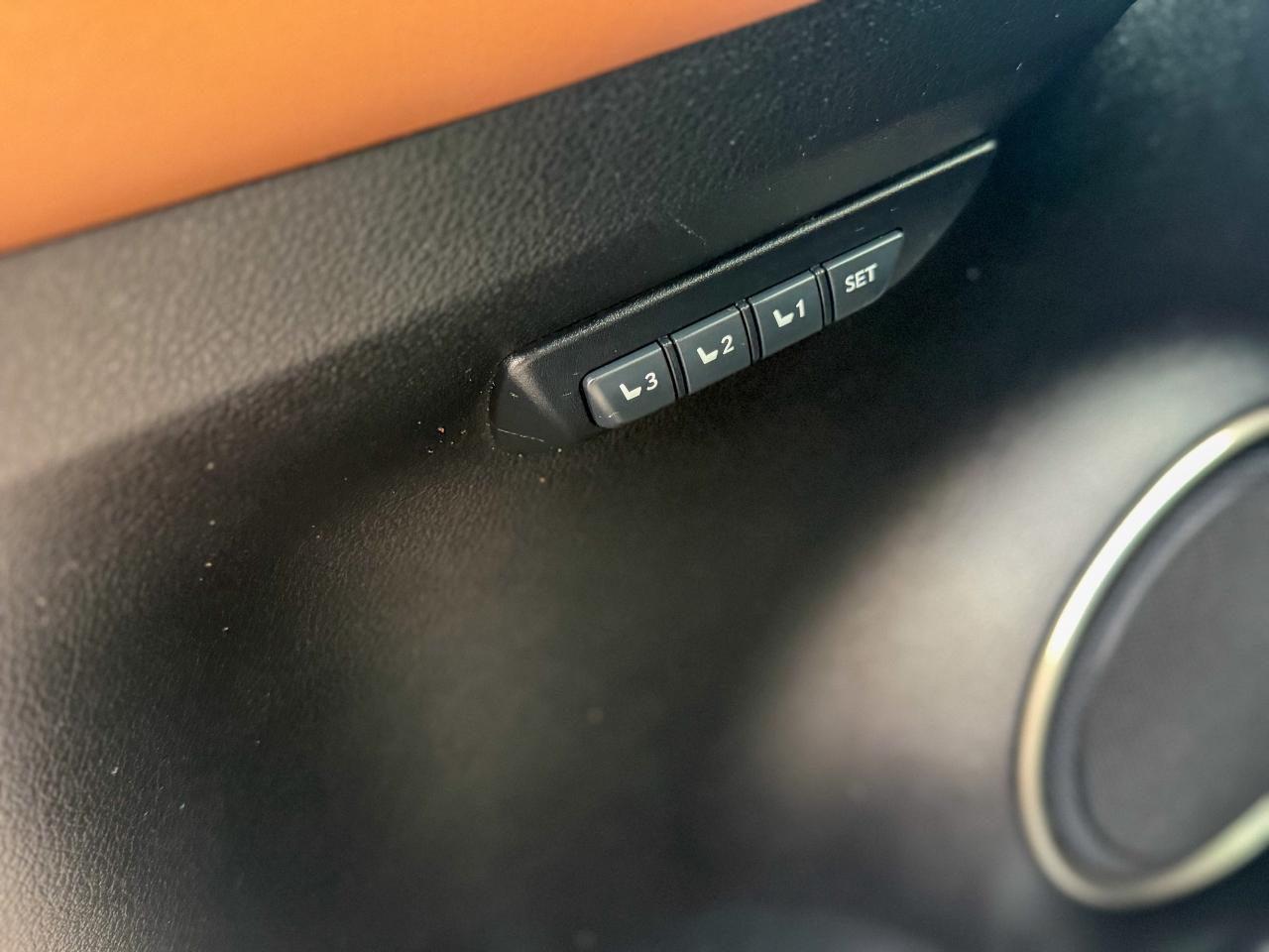 2017 Lexus NX 200t AWD/NAVI/BSM/CAMERA/ROOF/LANE ASSIST/NO ACCIDENTS Photo