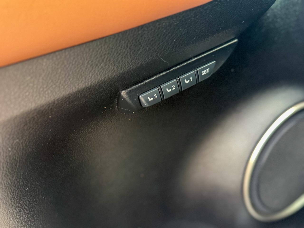 2017 Lexus NX 200t AWD/NAVI/BSM/CAMERA/ROOF/LANE ASSIST/NO ACCIDENTS Photo