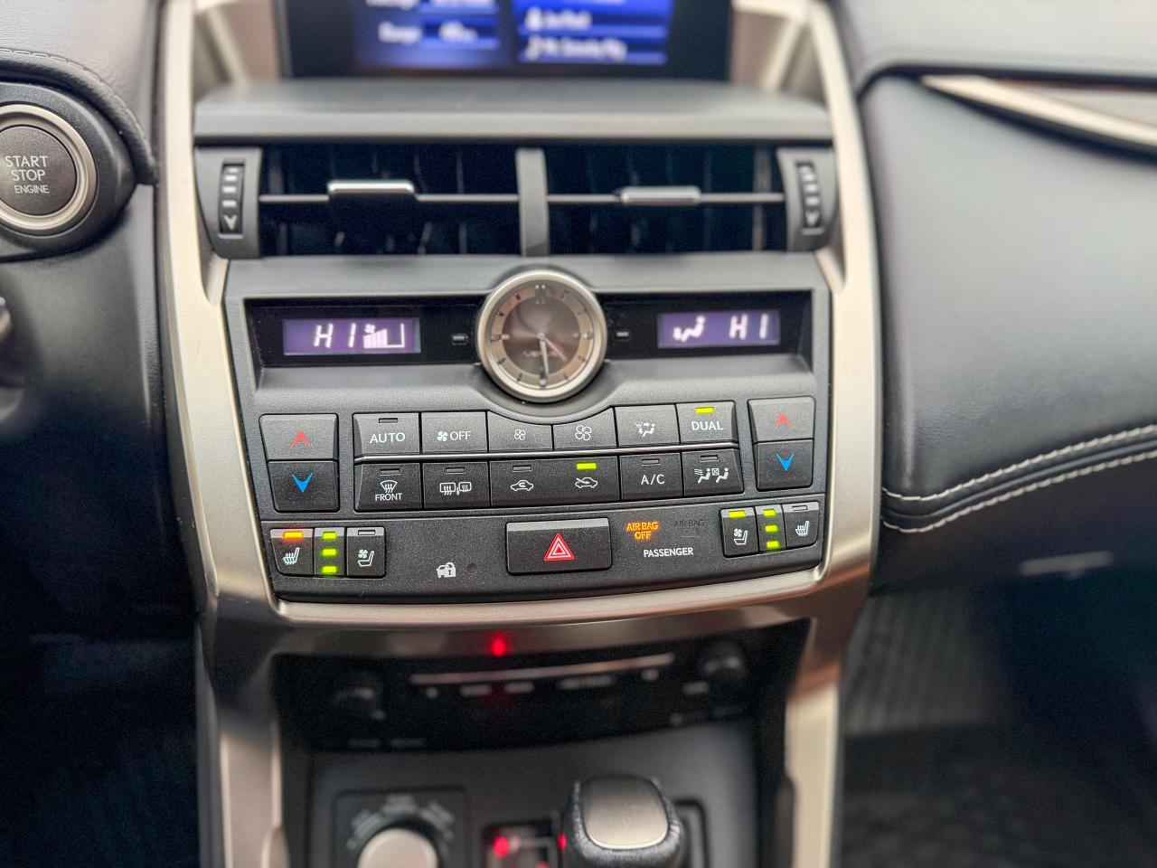 2017 Lexus NX 200t AWD/NAVI/BSM/CAMERA/ROOF/LANE ASSIST/NO ACCIDENTS Photo