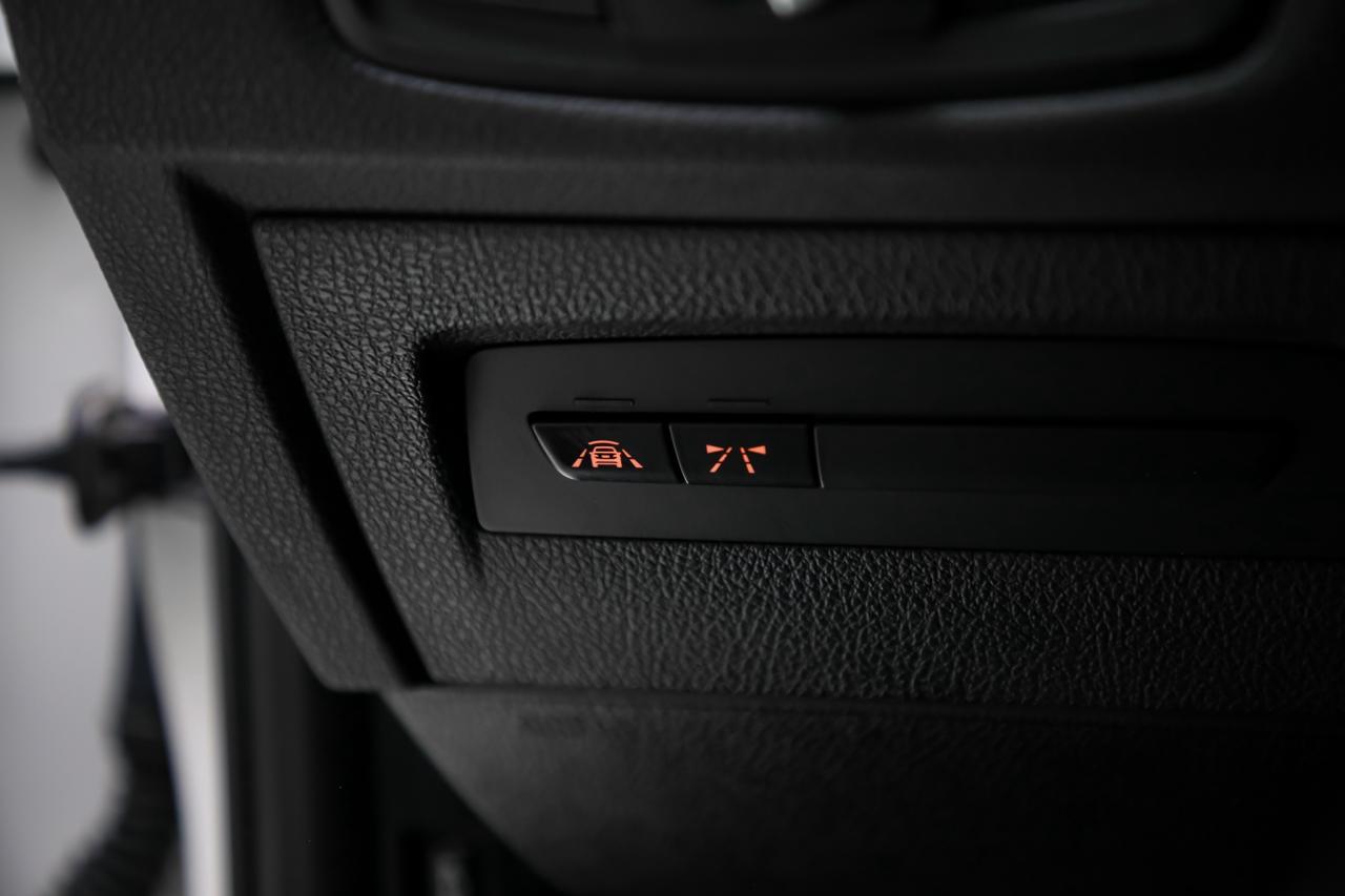 2018 BMW M2 M2 MANUAL 365HP  M.PERF.EXHAUST NAV CAM SHADOWLINE Photo