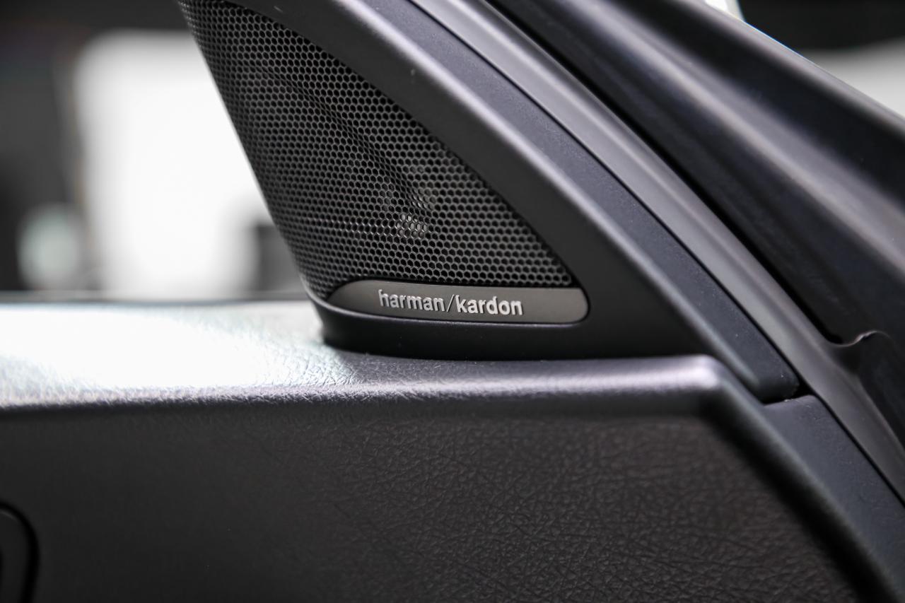 2018 BMW M2 M2 MANUAL 365HP  M.PERF.EXHAUST NAV CAM SHADOWLINE Photo